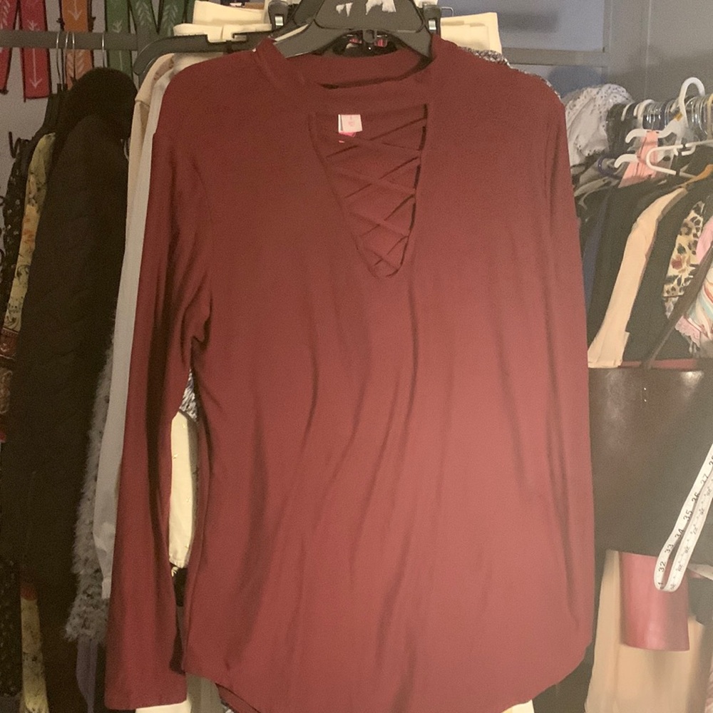 No Boundaries long sleeve top size XL. Crisscross opening in front